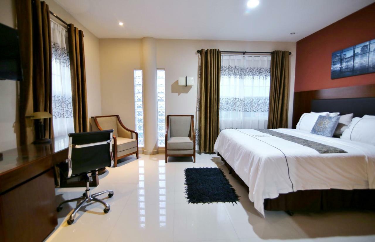 Frederick'S Lodge Kumasi Buitenkant foto